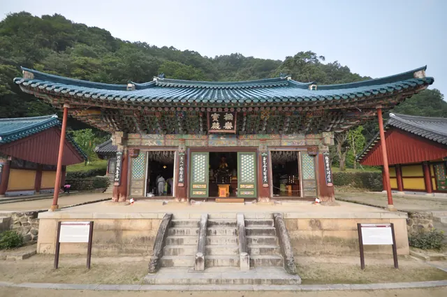 속초 신흥사 극락보전