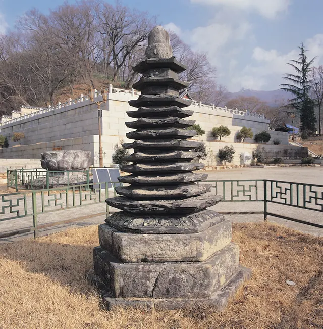 김제 금산사 육각 다층석탑