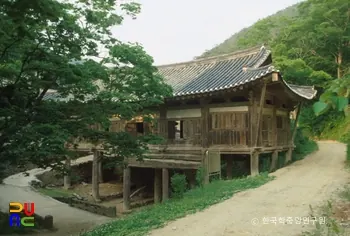 의성 고운사 가운루