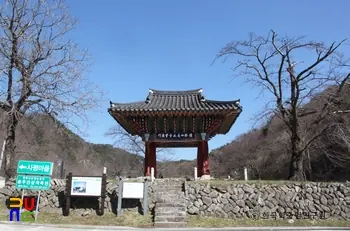 함양 용추사 일주문