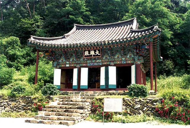 청주 월리사 대웅전
