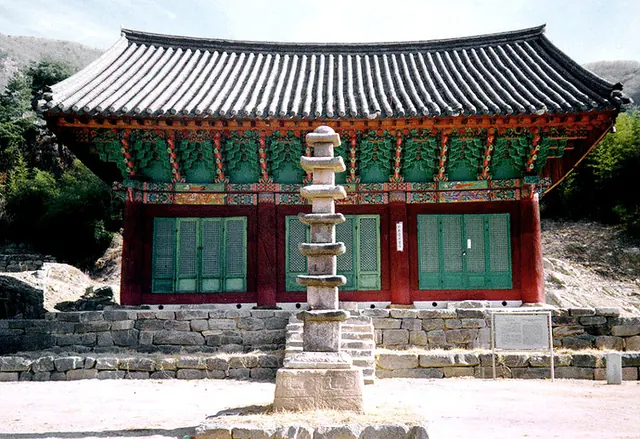 신안사 극락전