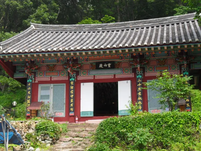 고성 운흥사 영산전